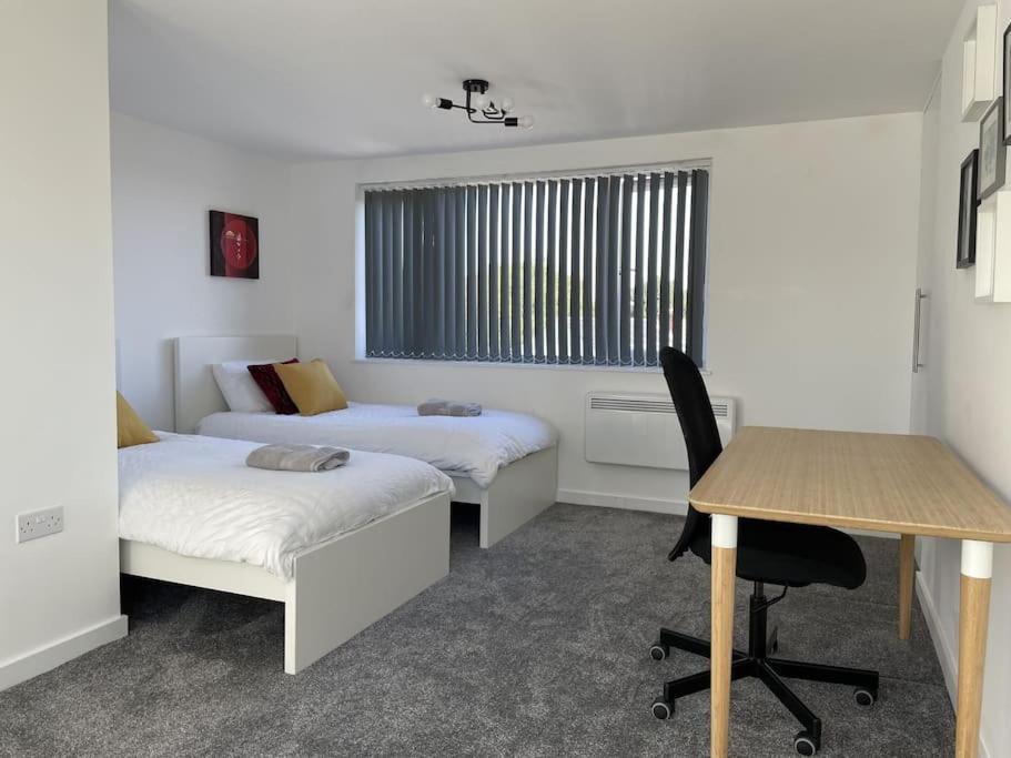 Paradigm House, Modern 2-Bedroom Duplex Apartment 2, Free Parking, Оксфорд Екстер'єр фото