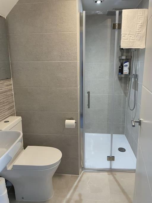 Paradigm House, Modern 2-Bedroom Duplex Apartment 2, Free Parking, Оксфорд Екстер'єр фото