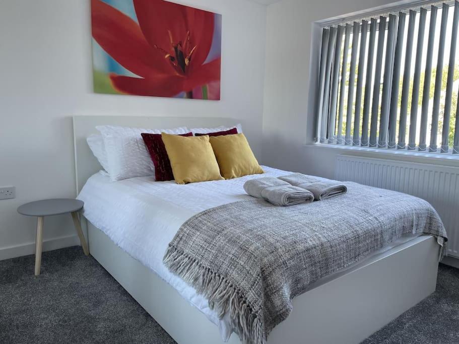 Paradigm House, Modern 2-Bedroom Duplex Apartment 2, Free Parking, Оксфорд Екстер'єр фото